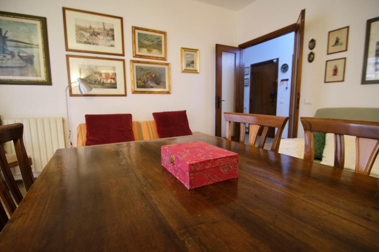 Holiday House Torre Del Lago Torre del Lago Puccini Eksteriør bilde